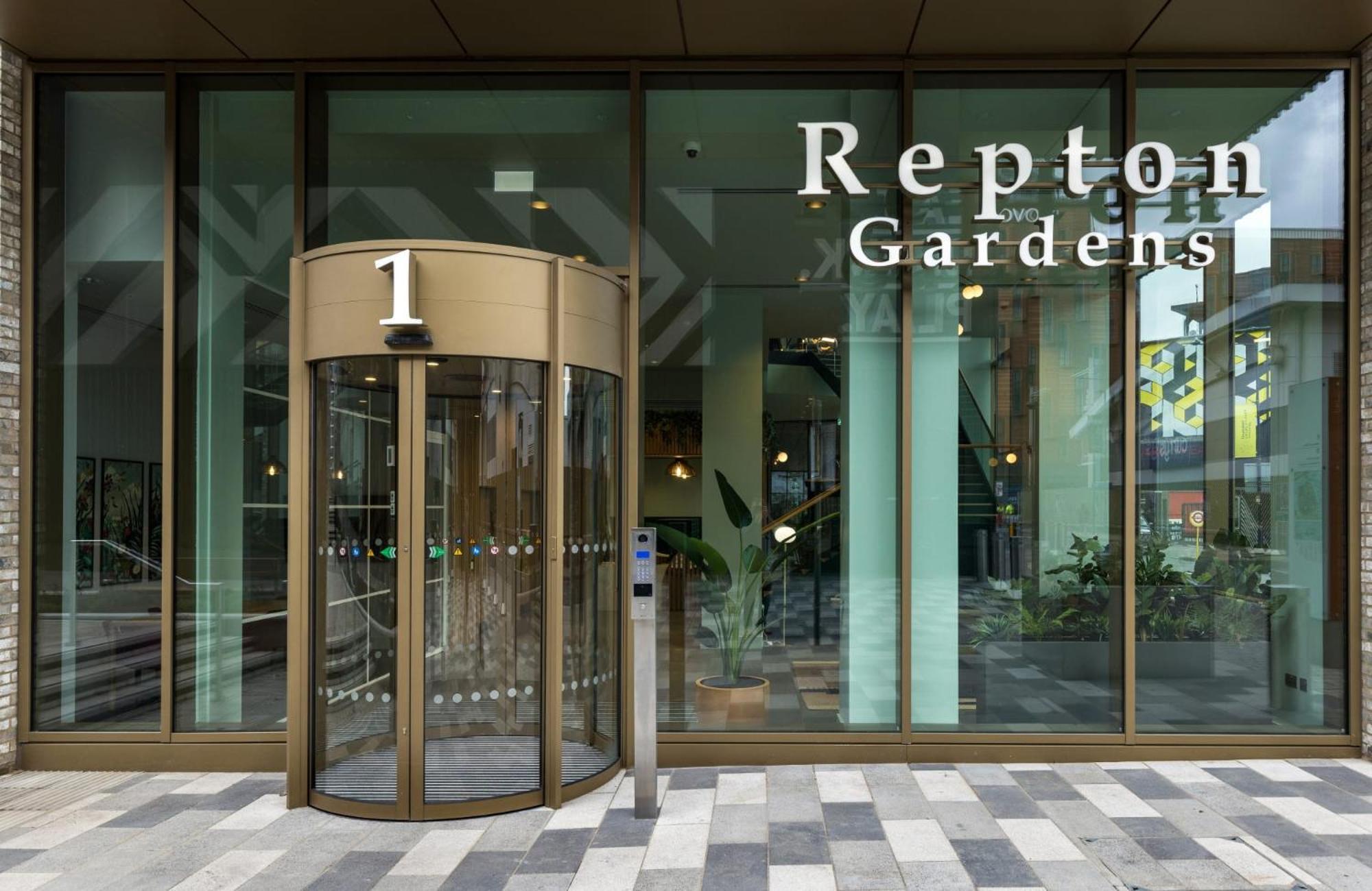 Botanical-Inspired Apartments At Repton Gardens Right In The Heart Of Wembley Park Londra Exterior foto