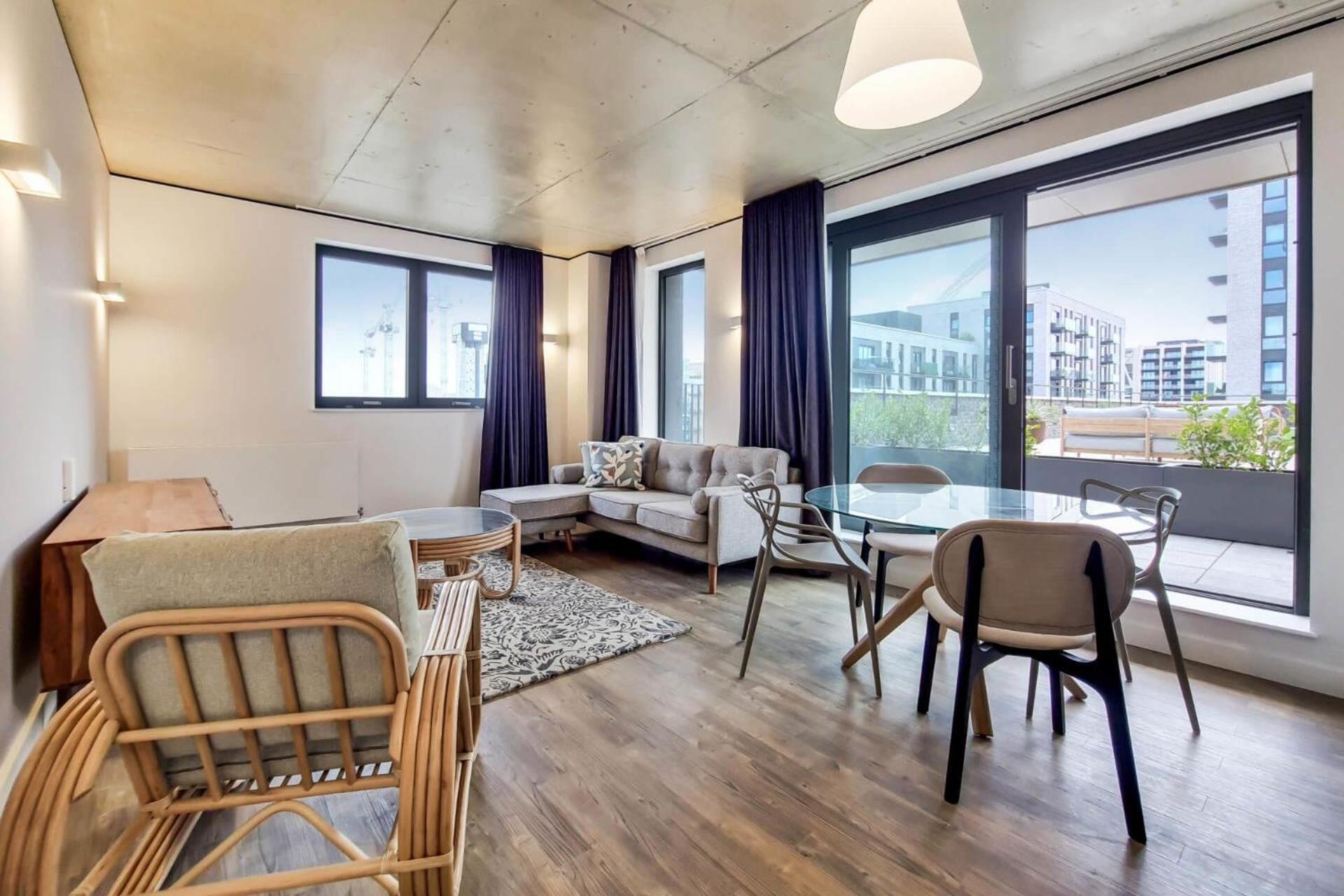 Botanical-Inspired Apartments At Repton Gardens Right In The Heart Of Wembley Park Londra Exterior foto
